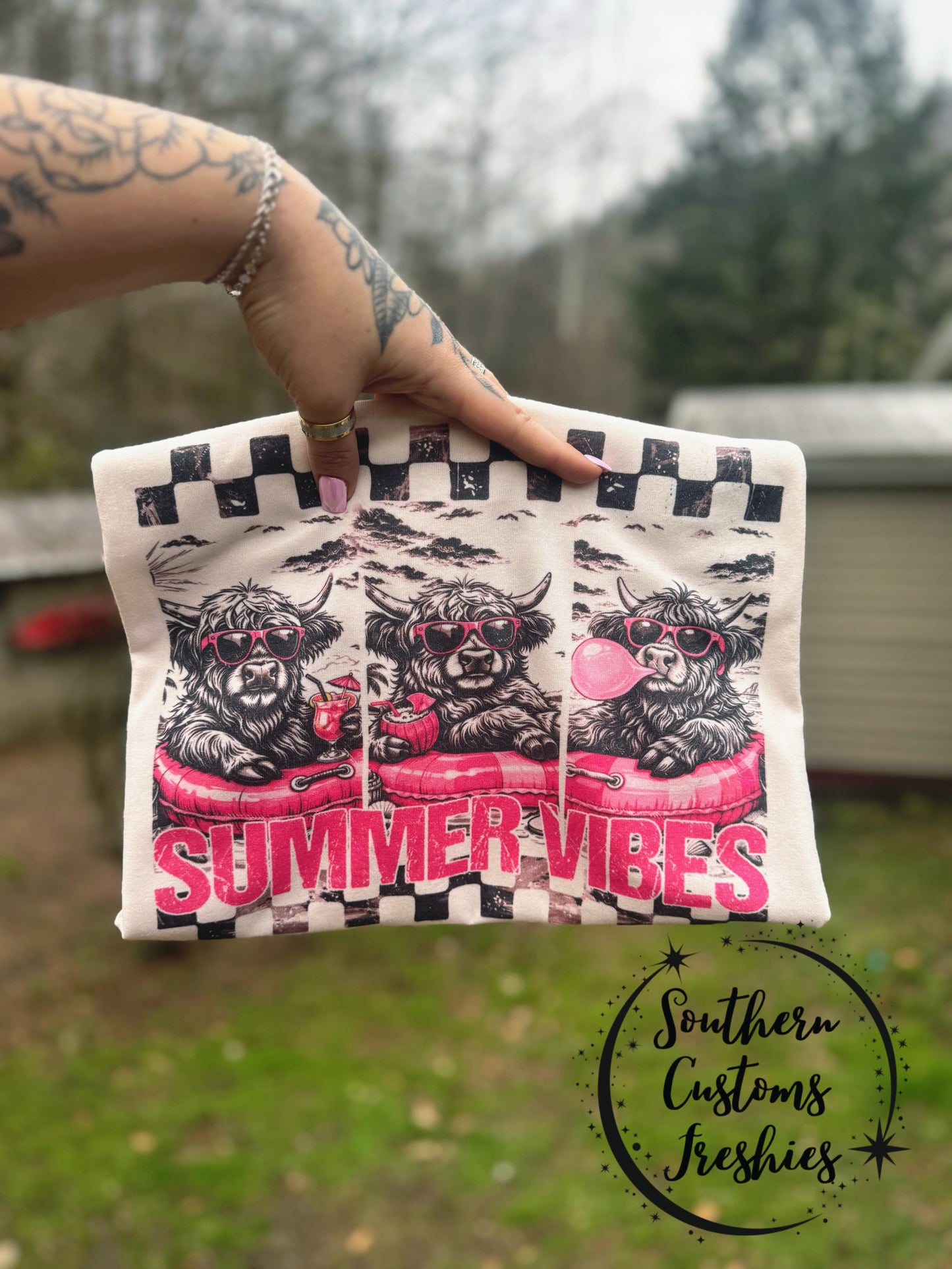SUMMER VIBES TSHIRT 🩷