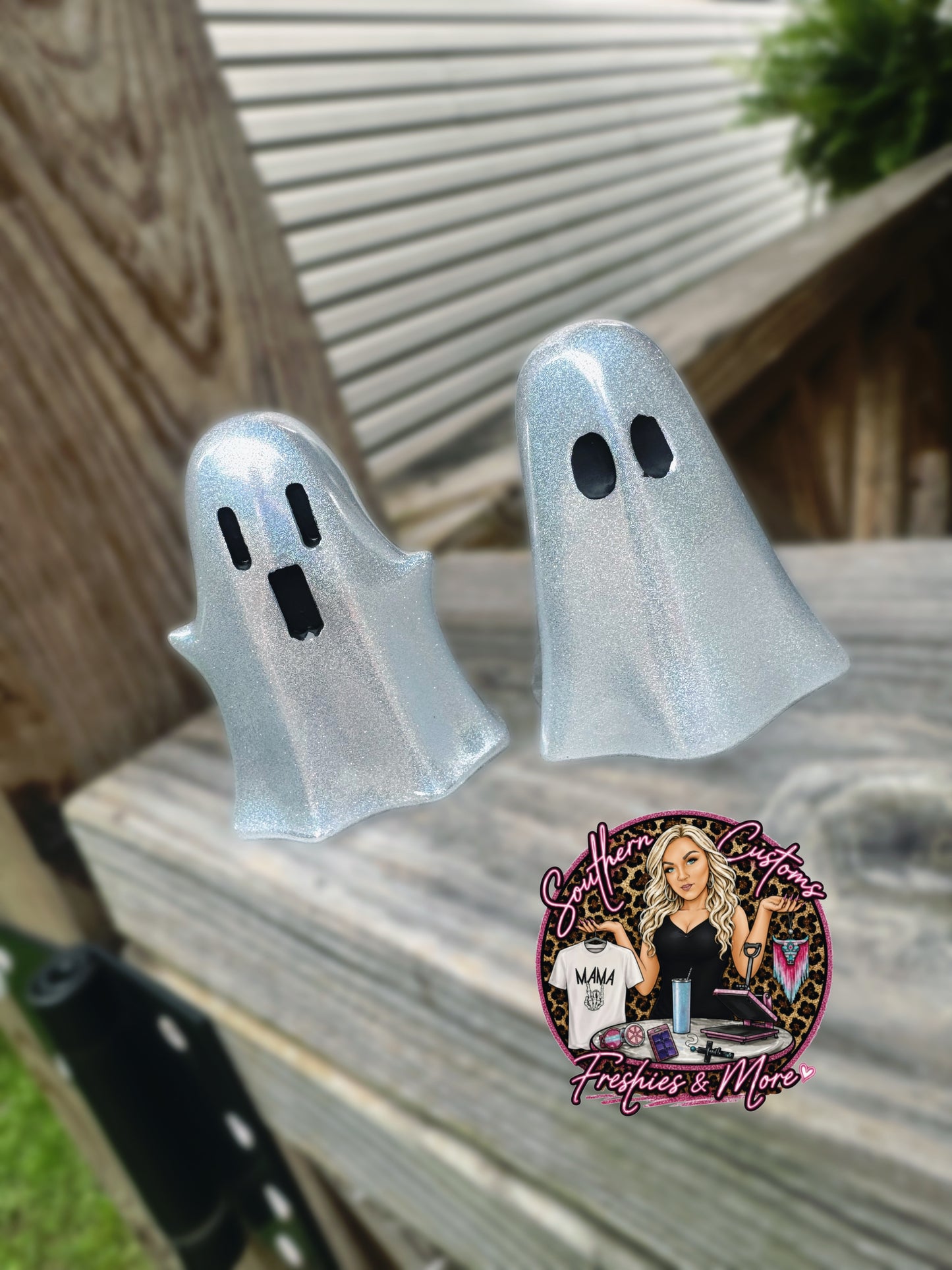 GHOST FIGURES 👻