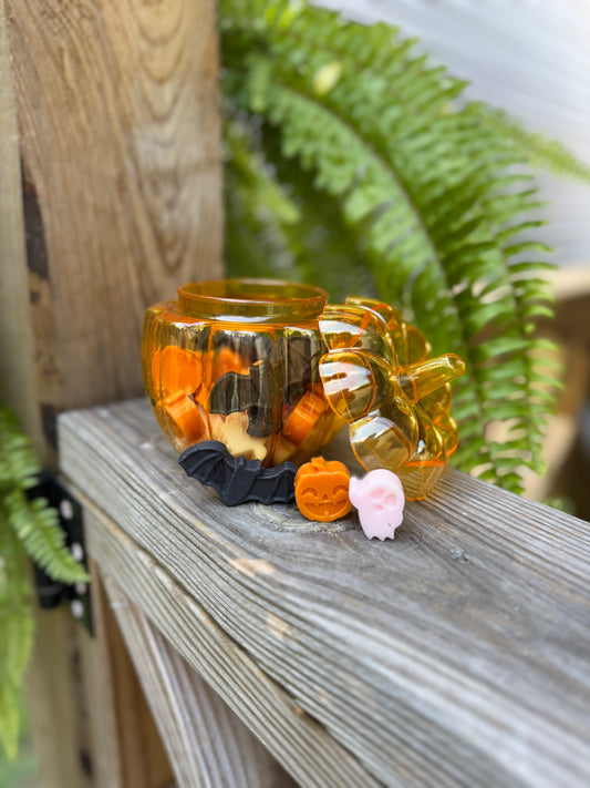PUMPKIN CONTAINER OF WAX MELTS 🧡