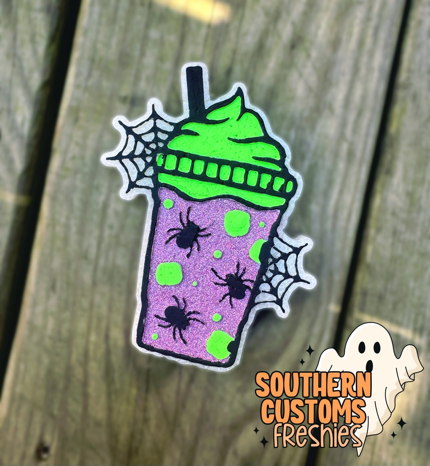 SPOOKY LATTE CUP FRESHIE 💚 ✨