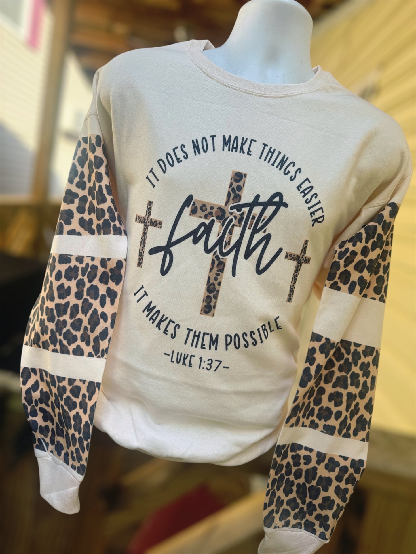 FAITH CREWNECK ✨